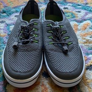 Huk Men’s Performance Fishing Shoes size 8.5